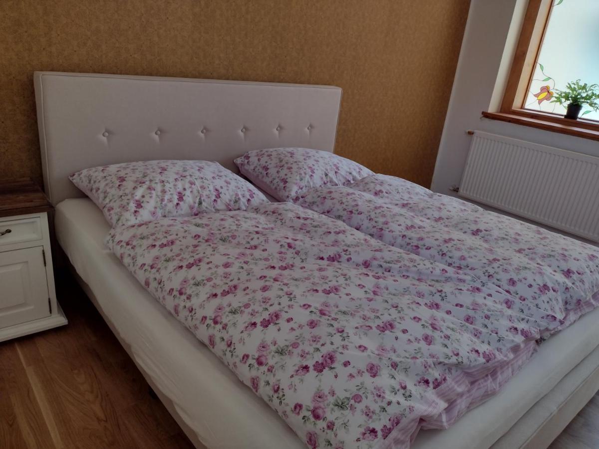 Bara Haz Villa Tvrdosovce Exterior foto
